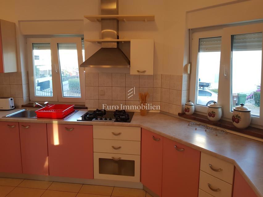 Vila z apartmaji in pogledom na morje - Diko, Zadar