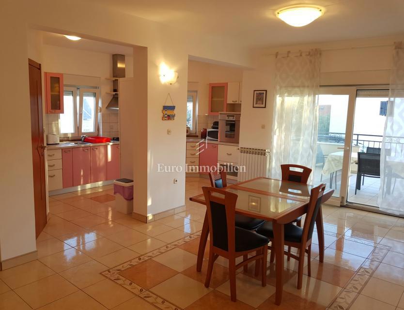 Vila z apartmaji in pogledom na morje - Diko, Zadar