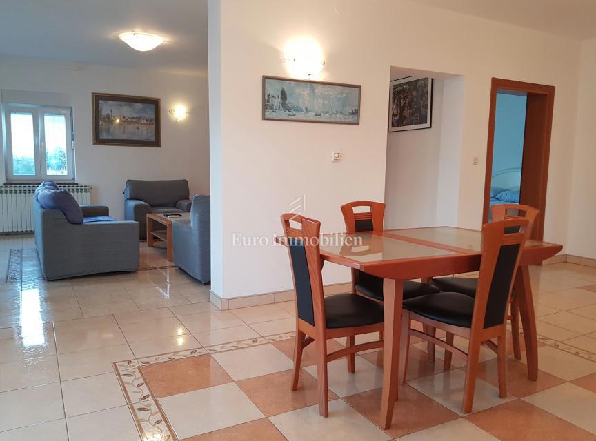 Vila z apartmaji in pogledom na morje - Diko, Zadar