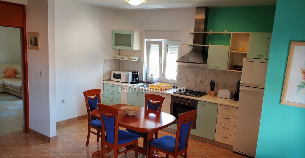 Vila z apartmaji in pogledom na morje - Diko, Zadar