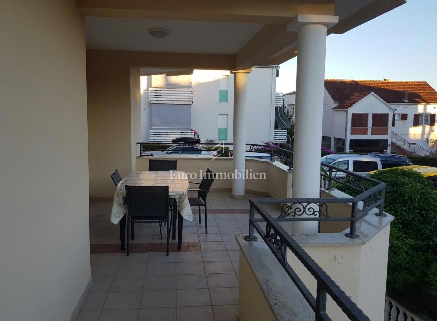 Vila z apartmaji in pogledom na morje - Diko, Zadar