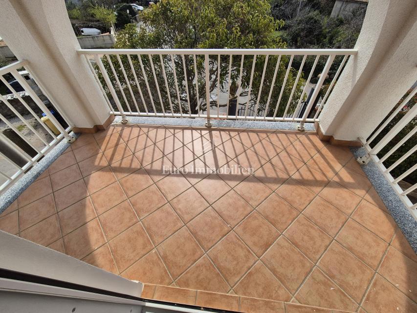 Mesto Krk, okolica - apartma s pogledom