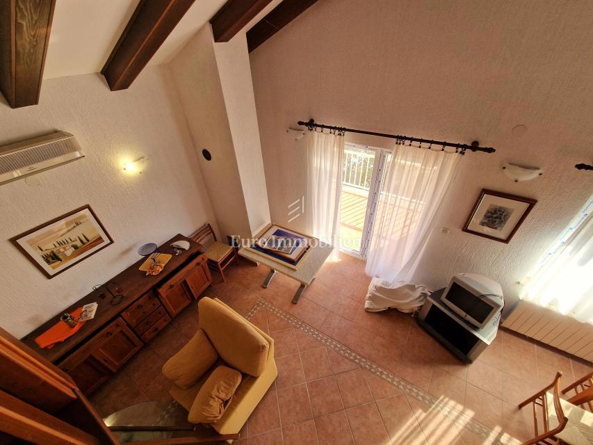 Mesto Krk, okolica - apartma s pogledom