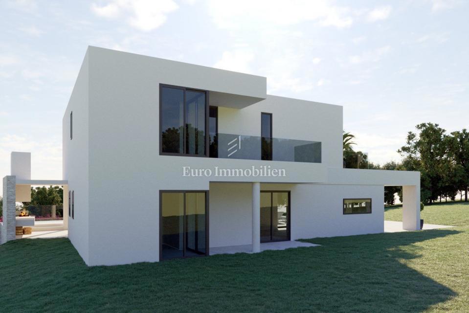 OKOLICA VIŽINADE!!! Vila v gradnji na prostorni posesti 10.800 m2