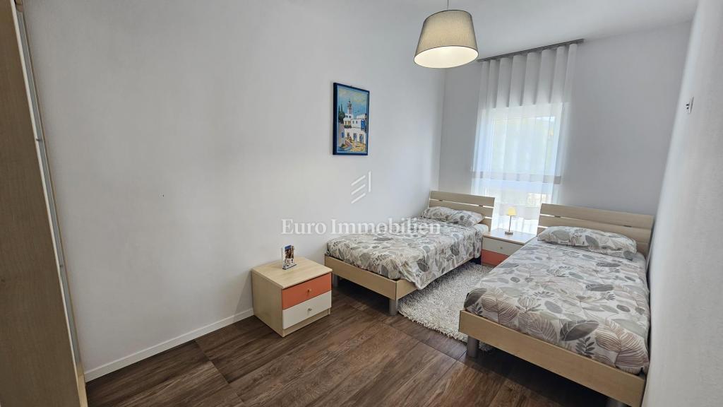 Penthouse z garažo in dodatnim apartmajem