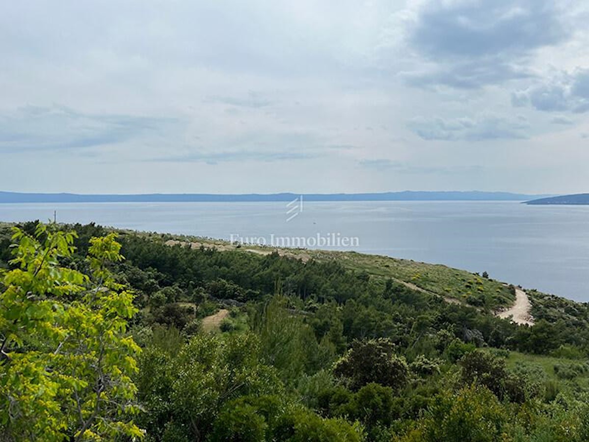 Ugodno zazidljivo zemljišče - Makarska