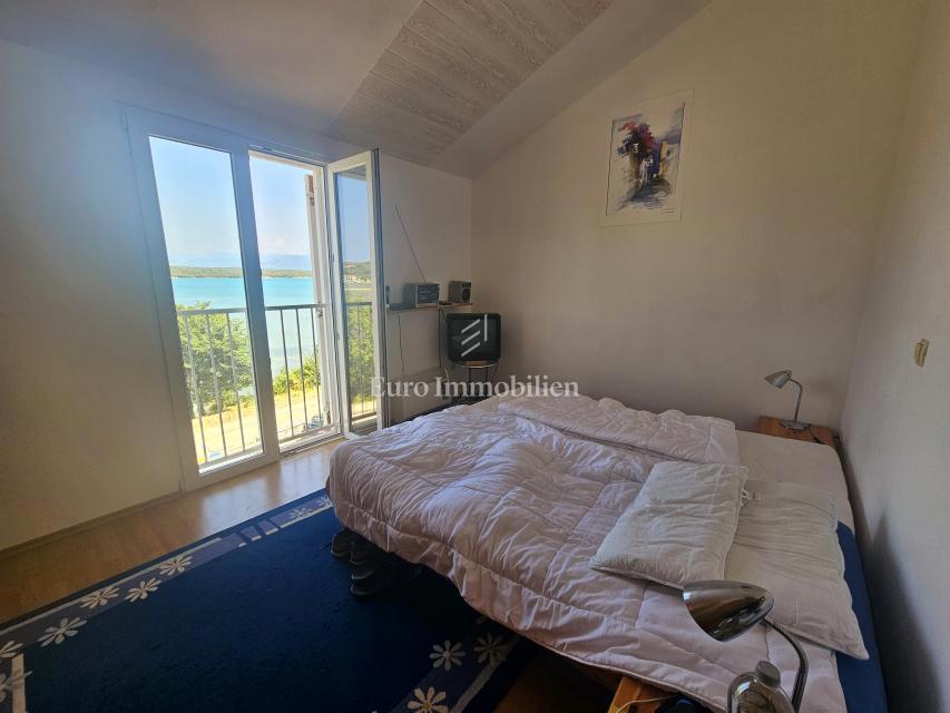Otok Krk - hiša prvi red do morja