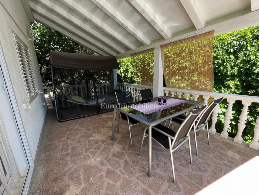 Apartmajska hiša 200 m od morja