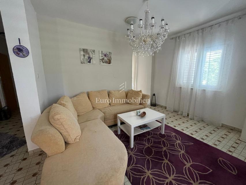 Apartmajska hiša 200 m od morja