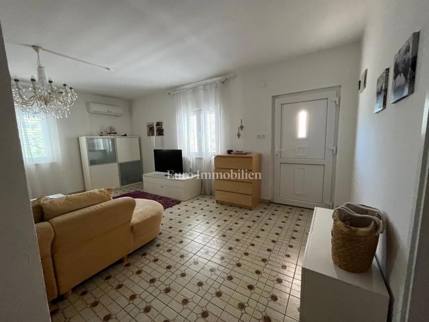 Apartmajska hiša 200 m od morja