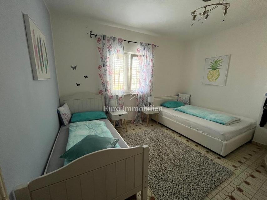 Apartmajska hiša 200 m od morja