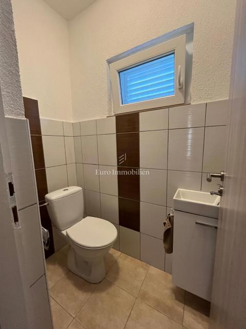 Apartmajska hiša 200 m od morja