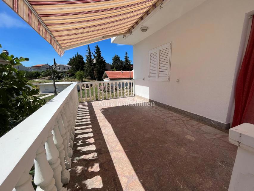 Apartmajska hiša 200 m od morja