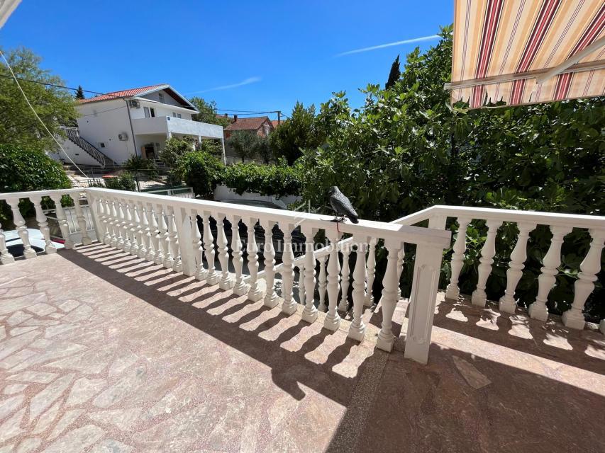 Apartmajska hiša 200 m od morja