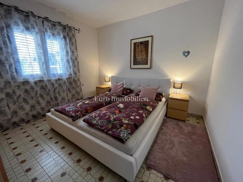 Apartmajska hiša 200 m od morja