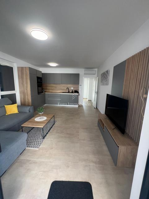 Priložnost! Apartma Diklo, 60 metrov od morja!