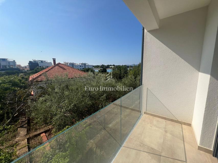 Priložnost! Apartma Diklo, 60 metrov od morja!