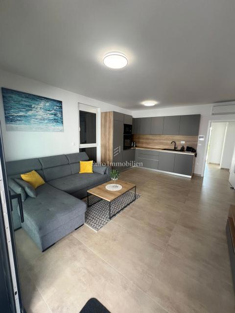 Priložnost! Apartma Diklo, 60 metrov od morja!