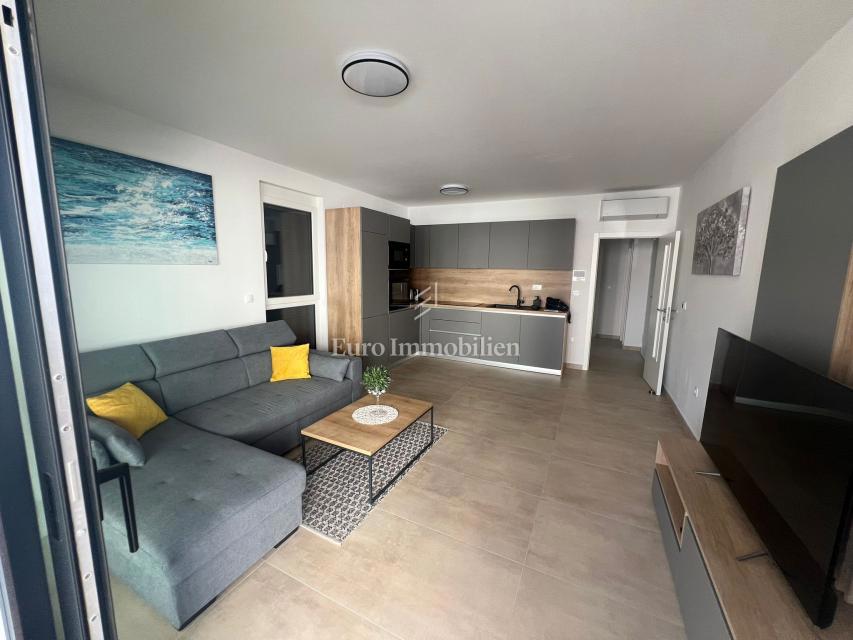 Priložnost! Apartma Diklo, 60 metrov od morja!