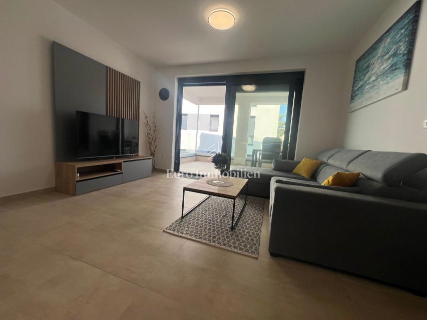 Priložnost! Apartma Diklo, 60 metrov od morja!