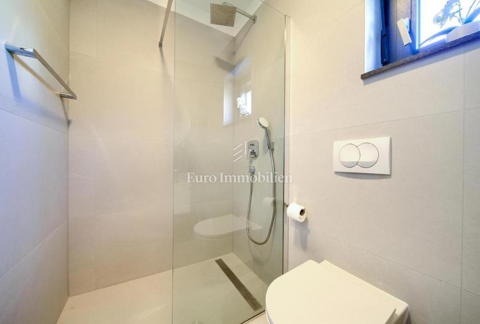 Luksuzni apartma v Malinski