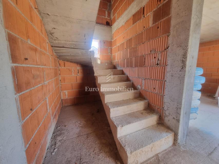 Hiša Drivenik z dvema apartmajema