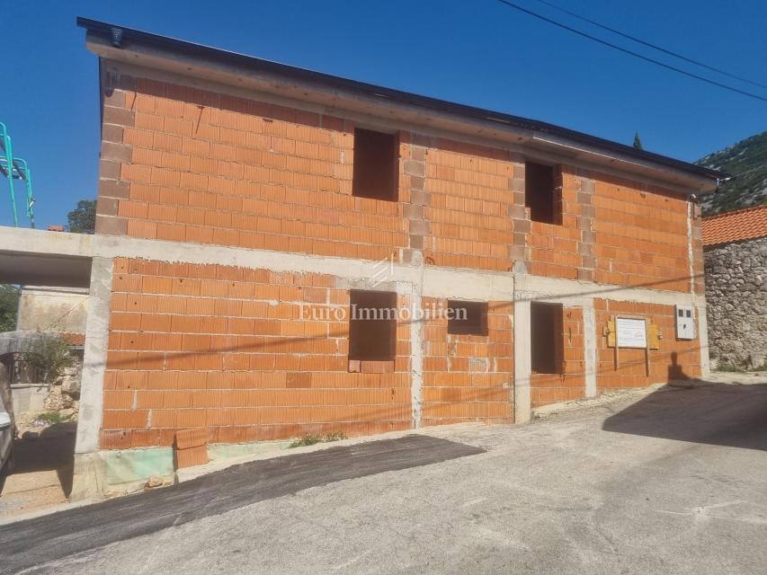 Hiša Drivenik z dvema apartmajema