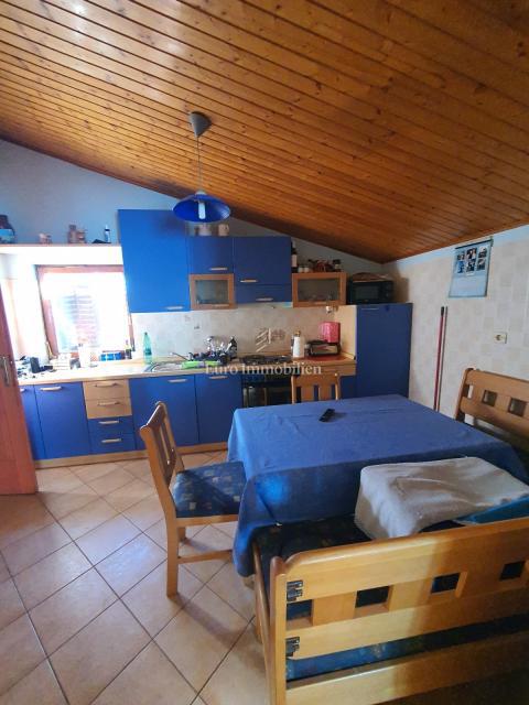 Labin - hiša s 3 stanovanjskimi enotami