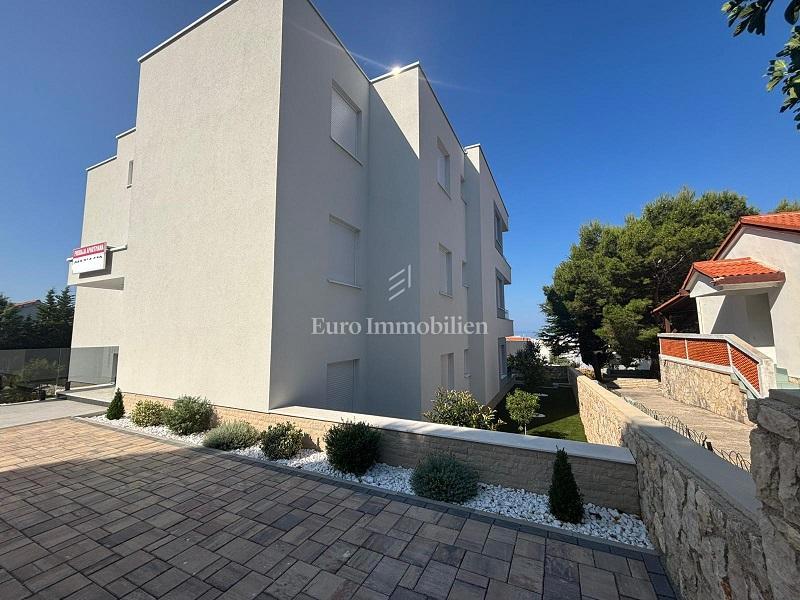 Novalja – Stan s panoramskim pogledom na prvem nadstropju