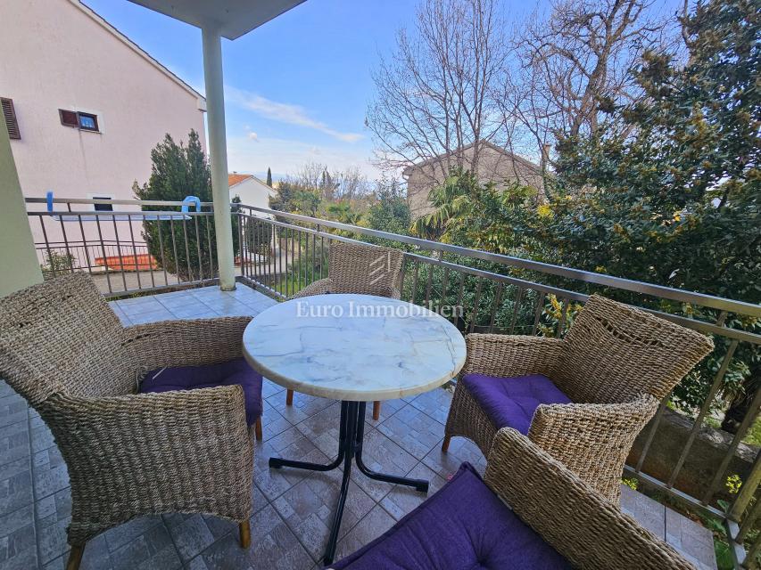 Dvosobni apartma blizu morja, pogled na morje Malinska