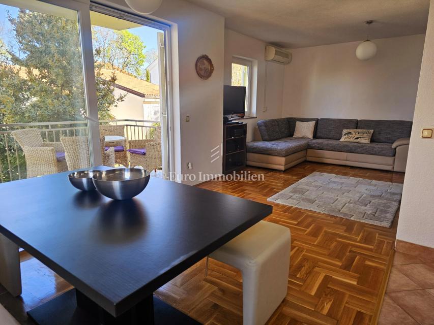 Dvosobni apartma blizu morja, pogled na morje Malinska