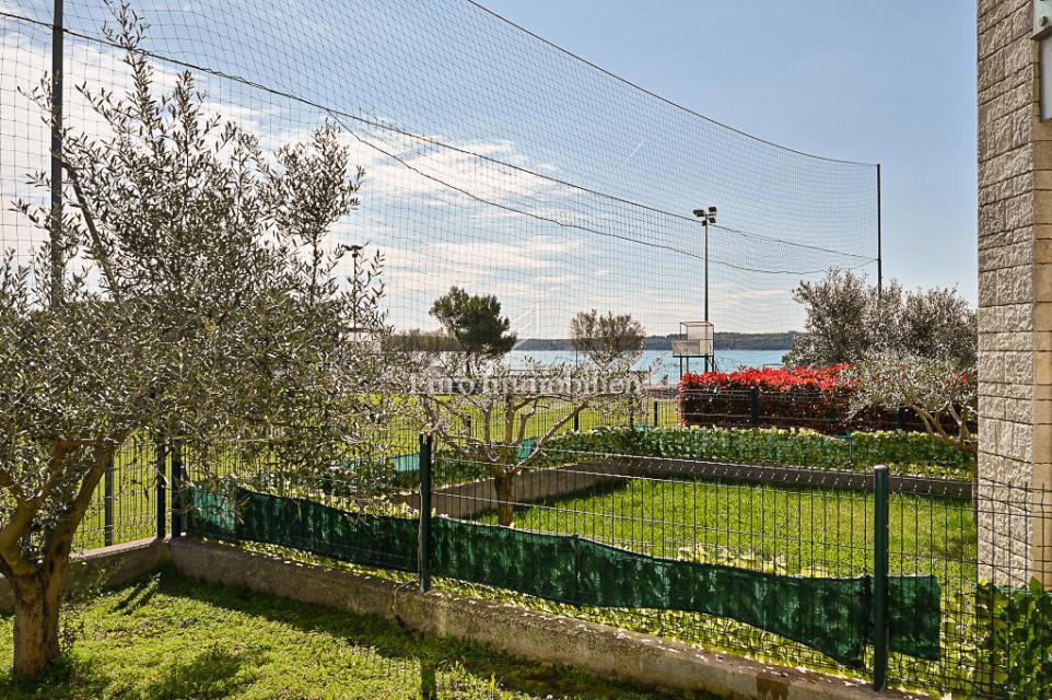 Apartma ob morju - vrhunska lokacija v Novigradu