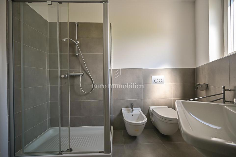 Apartma ob morju - vrhunska lokacija v Novigradu