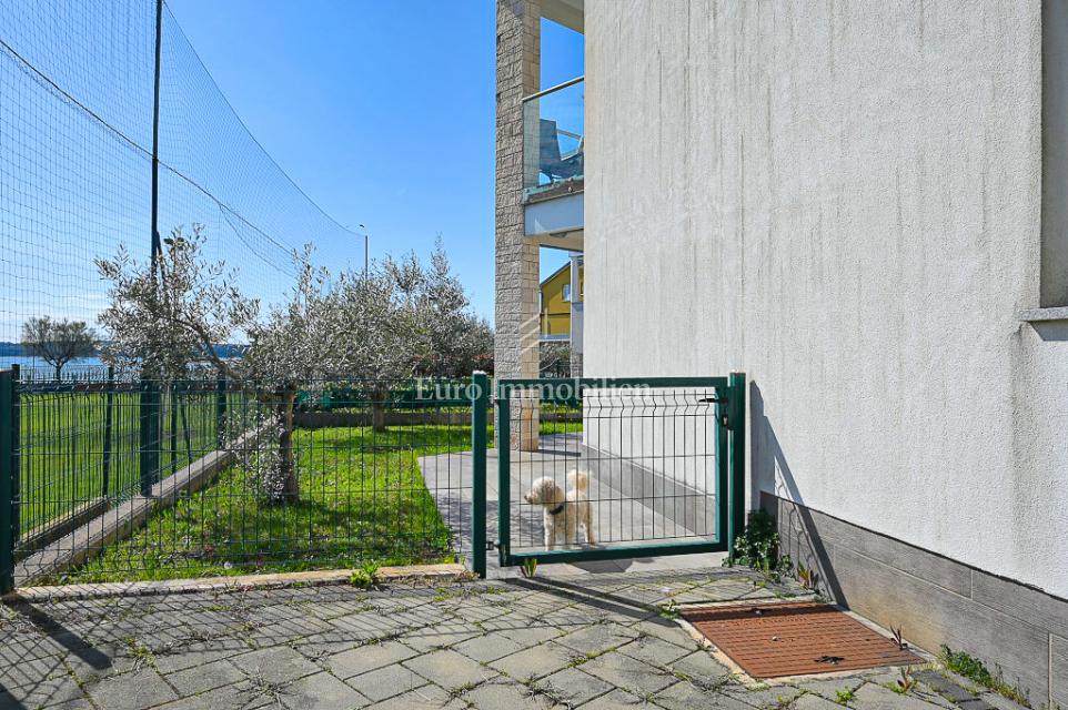 Apartma ob morju - vrhunska lokacija v Novigradu