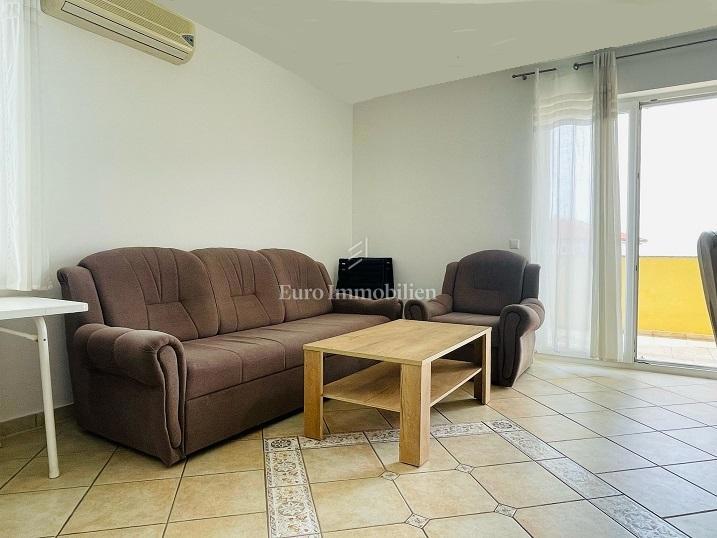Novalja - Apartma s teraso in čudovitim razgledom