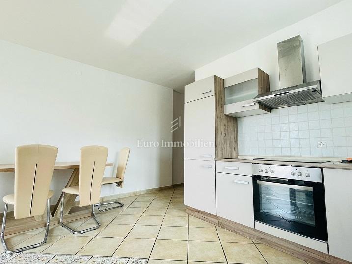 Novalja - Apartma s teraso in čudovitim razgledom