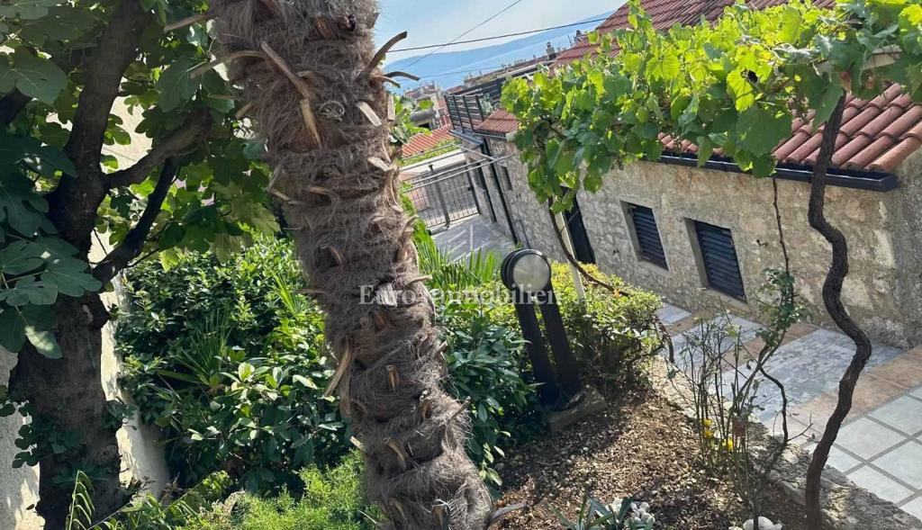 Novi Vinodolski - hiša v bližini centra