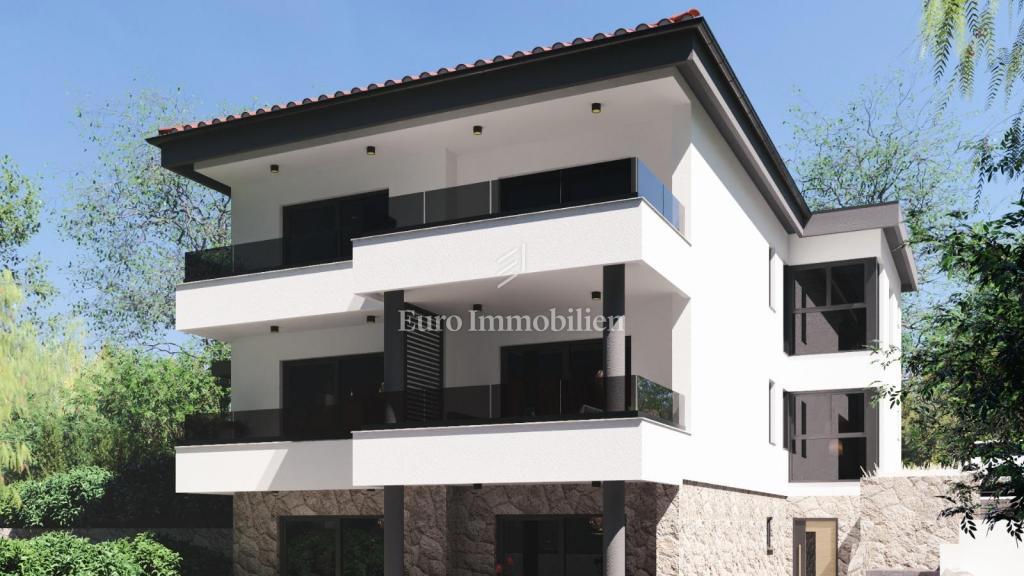 Pritlični apartma s parkiriščem 150 m od morja