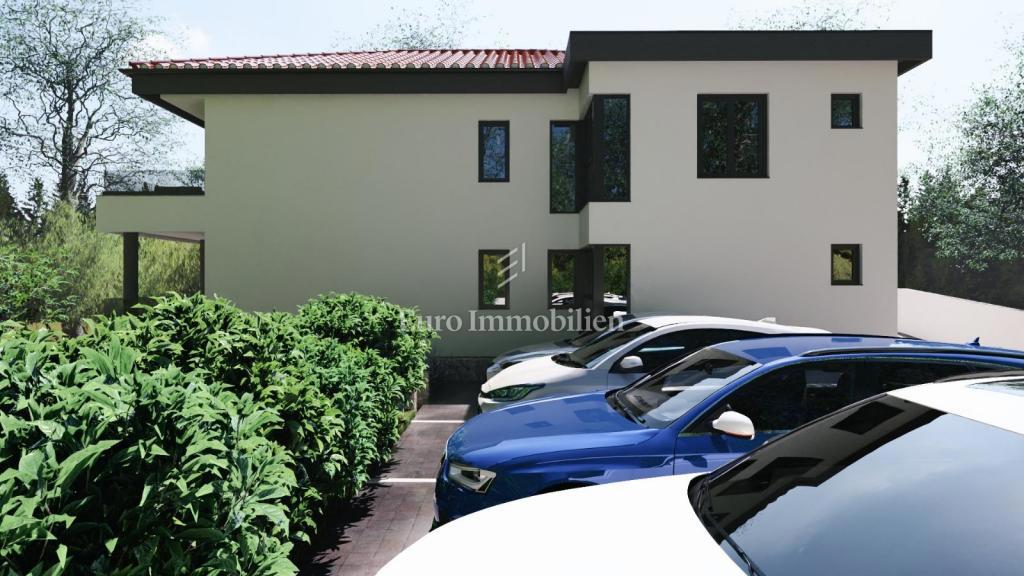Pritlični apartma s parkiriščem 150 m od morja