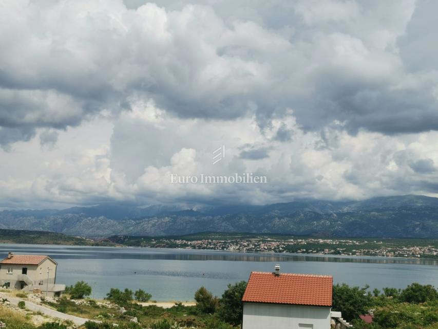 Vila z bazenom, 200 m od morja