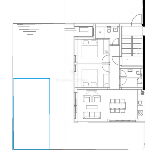 Novalja - apartma z dvoriščem in bazenom, blizu plaže