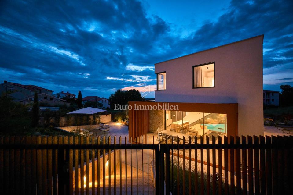 Istra, Poreč – Moderna dvojna hiša z bazenom blizu morja