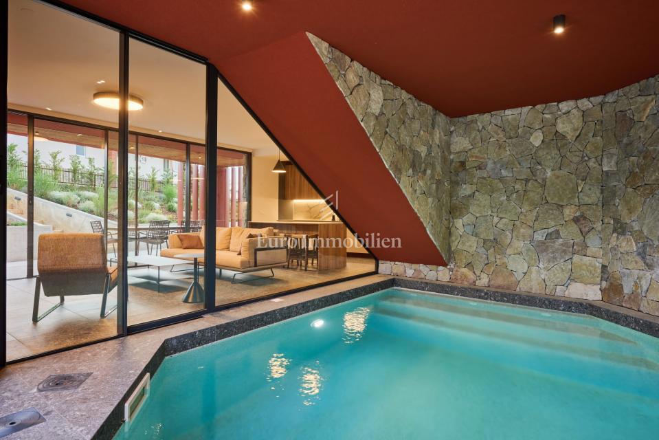 Istra, Poreč – Moderna dvojna hiša z bazenom blizu morja