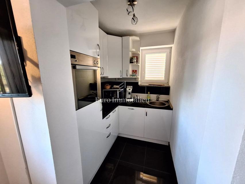 Malinska - samostojna hiša z bazenom, 100 m od plaže