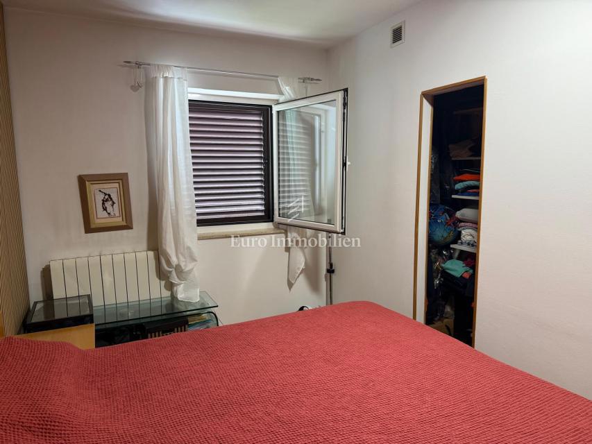 Selce, Trisobno stanovanje z razgledom na morje