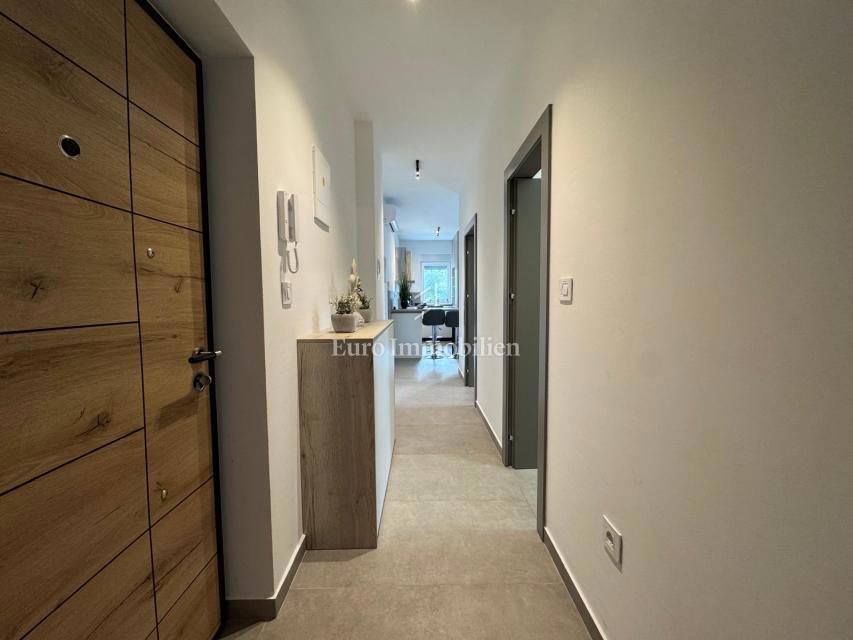 Kršan – Novogradnja Stanovanje Prva Vrsta ob Morju