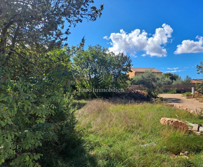 Zazidljivo zemljišče pri Malinski