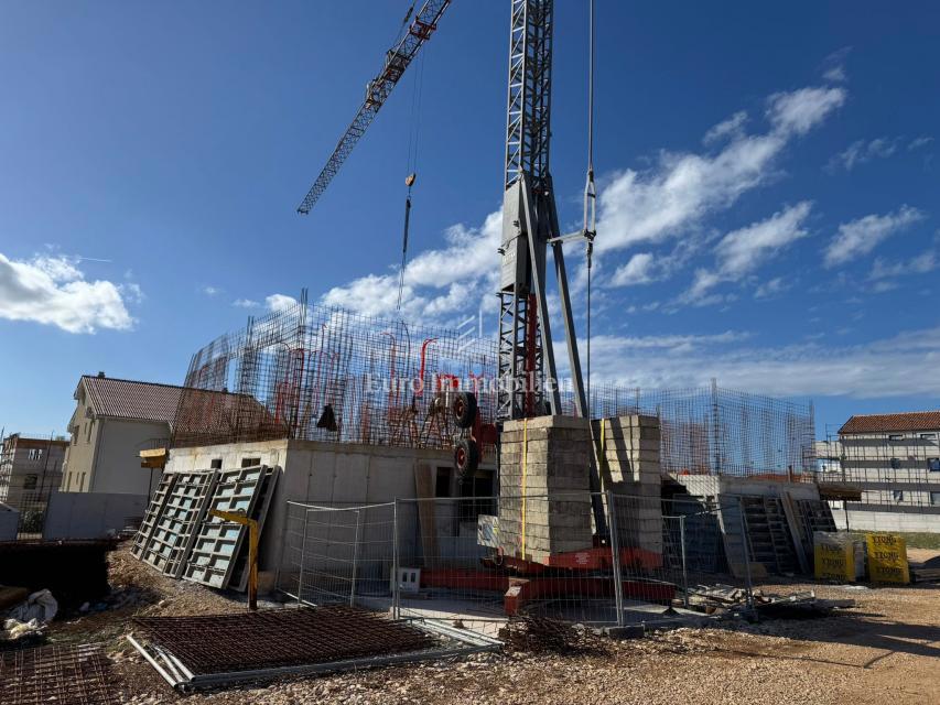 Novozgrajeni apartmaji 300 m od morja, Povljana