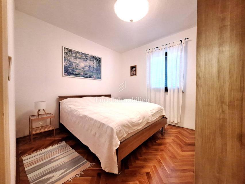 Dvosobno stanovanje (74,38m2) na odlični lokaciji v Krku