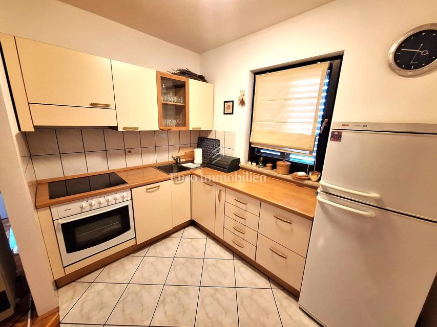 Dvosobno stanovanje (74,38m2) na odlični lokaciji v Krku